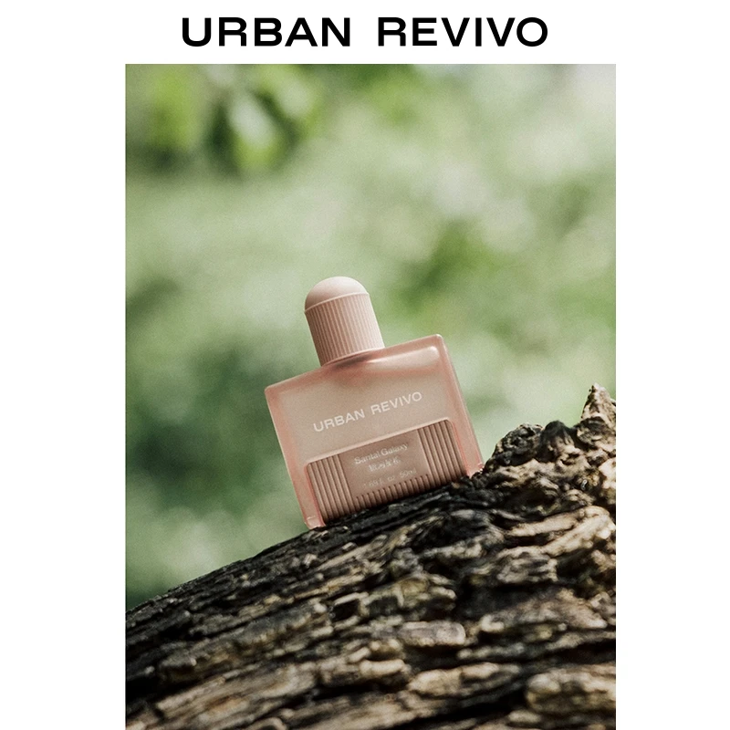 URBAN REVIVO2025春季新款男士银河星檀木香调香水UAMP50003
