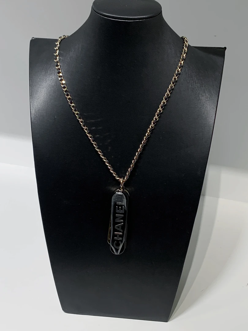 99新 Chanel/香奈儿 HIHI/Chanel22K梳子字母皮穿项链/11460753