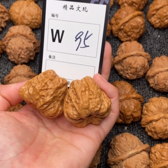 桃核吊坠。*?我是第一百个36