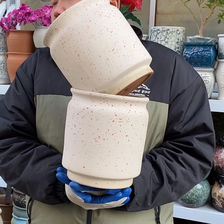 紫砂花盆口18高21瑕疵