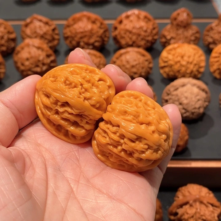 文玩核桃吊坠密纹813