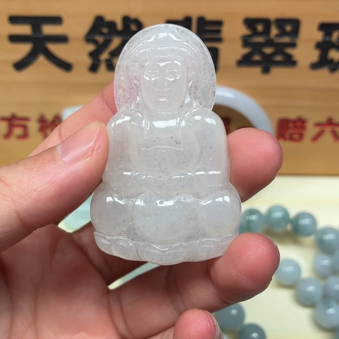 翡翠未镶嵌颈饰正装观音