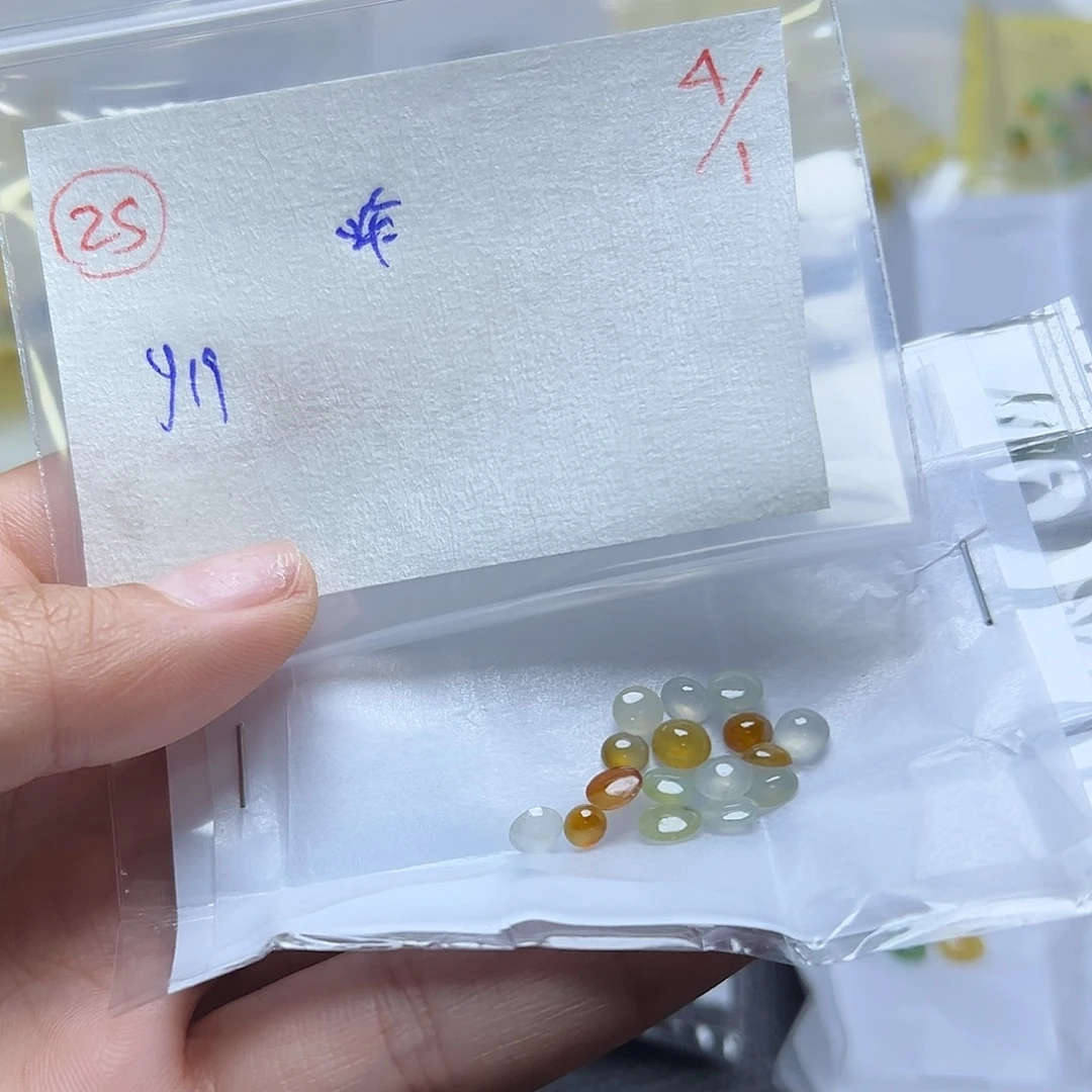 定制翡翠未镶嵌翡翠