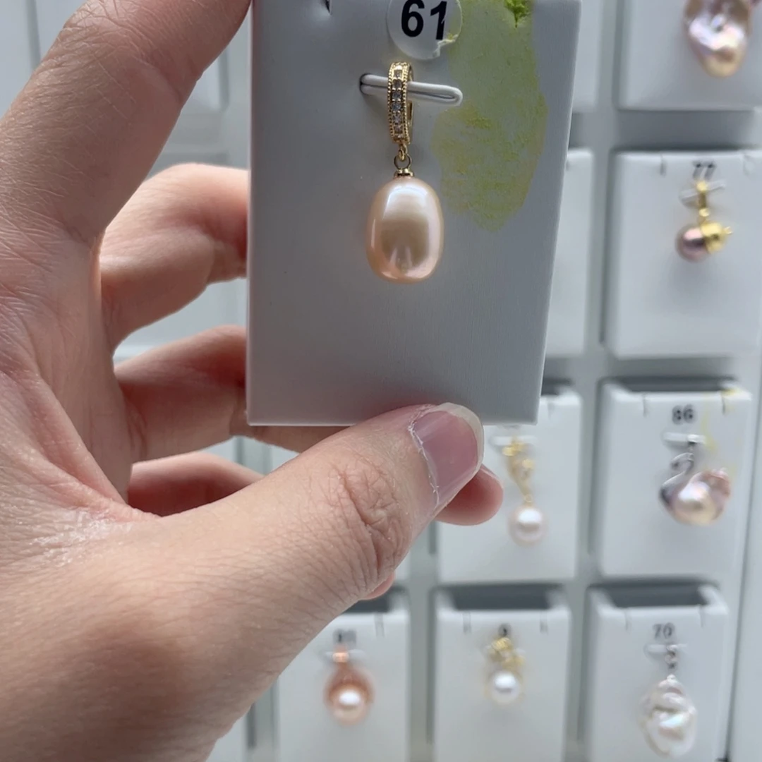 淡水珍珠颈饰合金