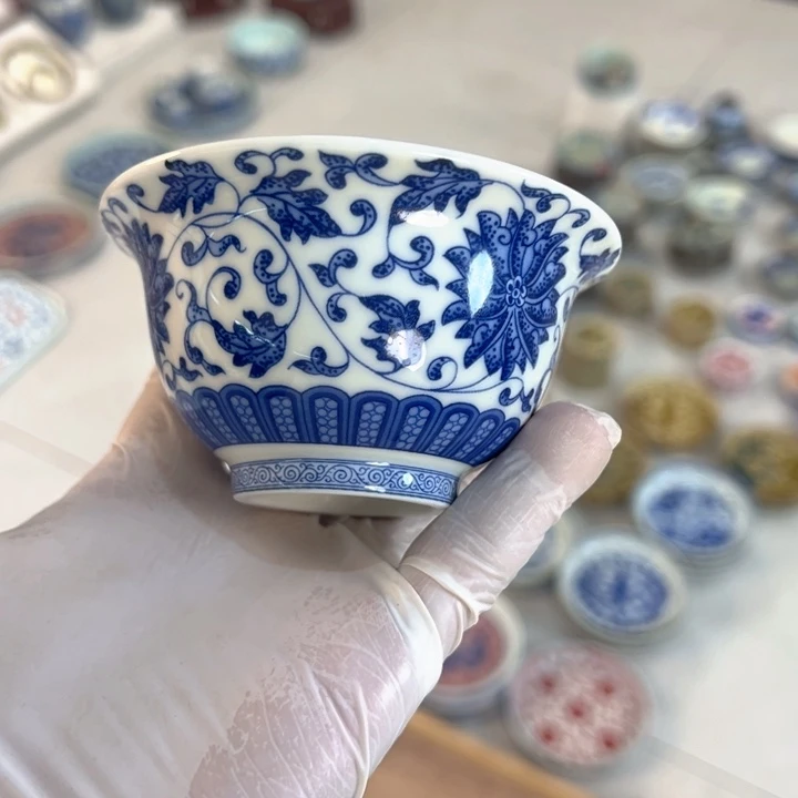 瓷片白青花缠枝莲压手杯主人杯全品