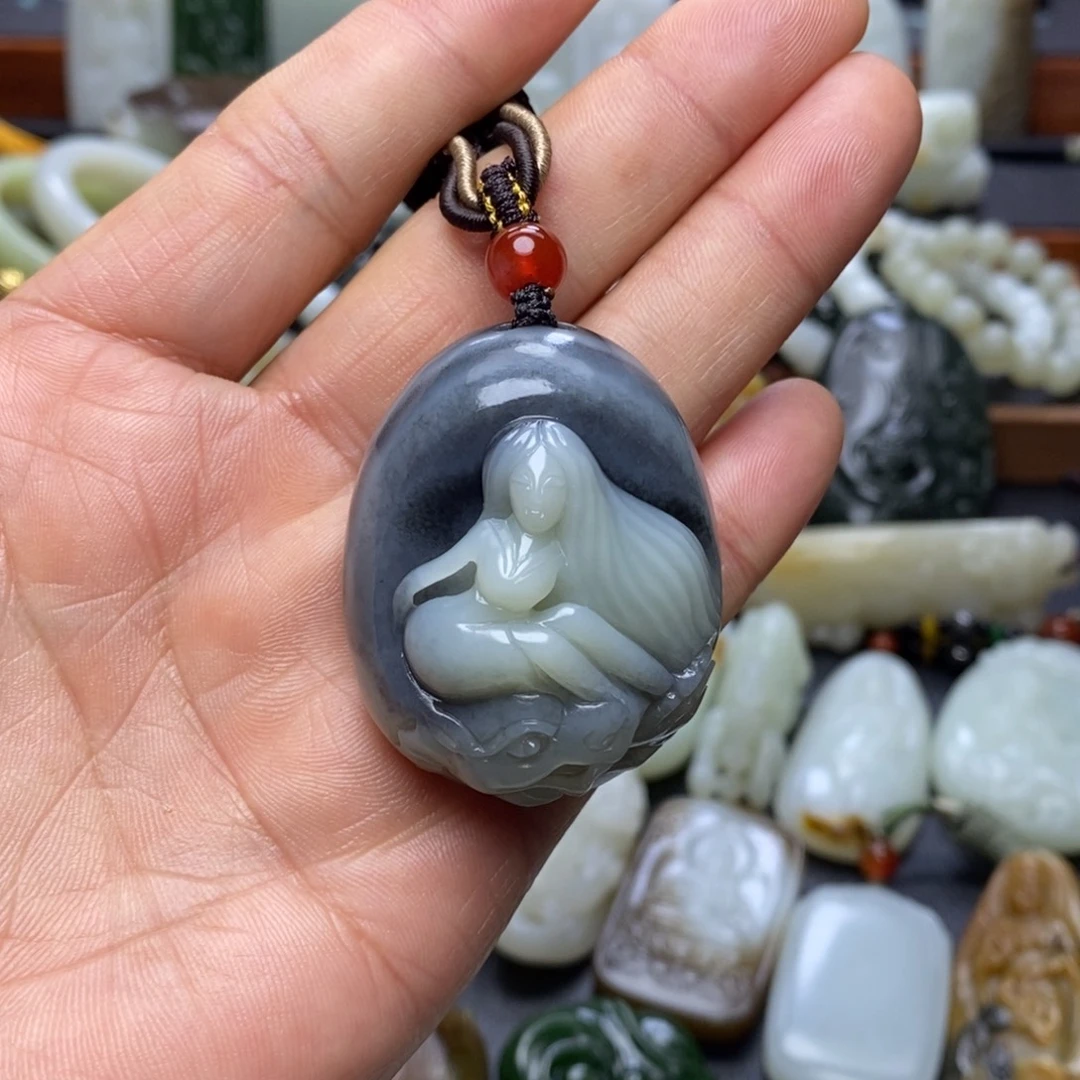 和田玉未镶嵌颈饰