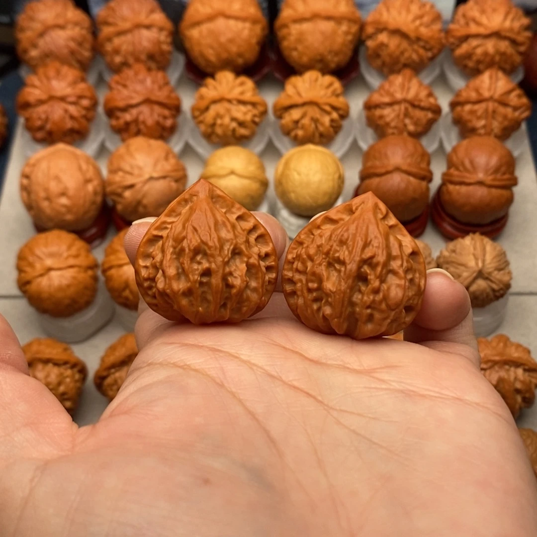 把件文玩核桃红桃A