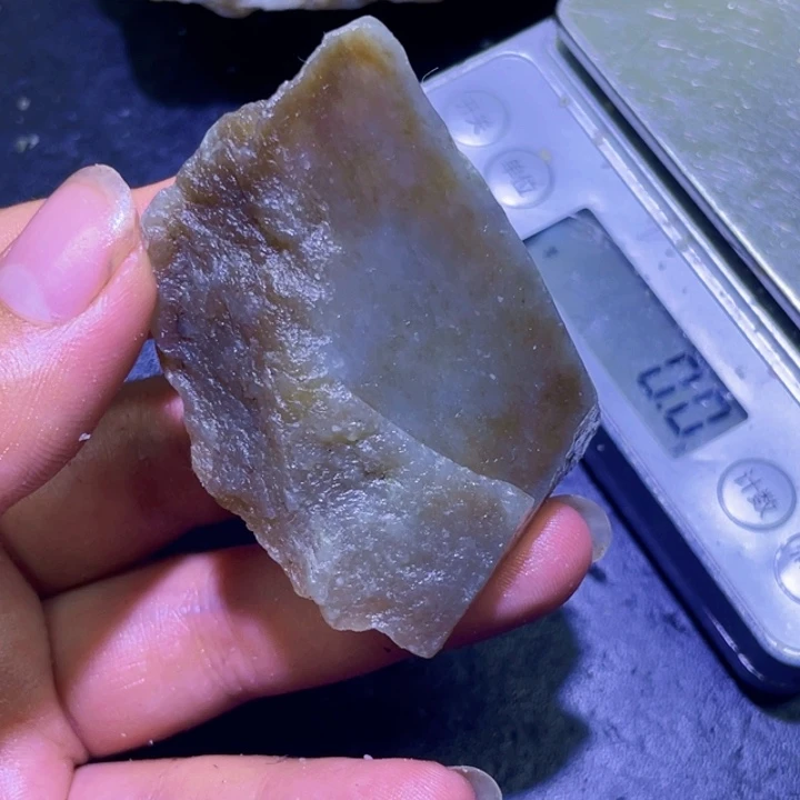 和田玉未镶嵌珠宝半成品