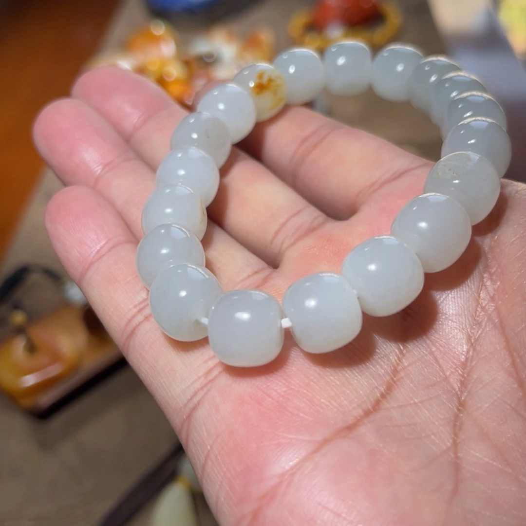 D***K和田玉未镶嵌手链