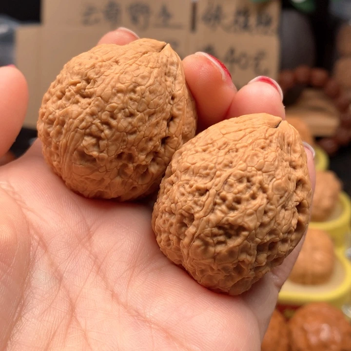 桃核把件铁龙珠42尺寸