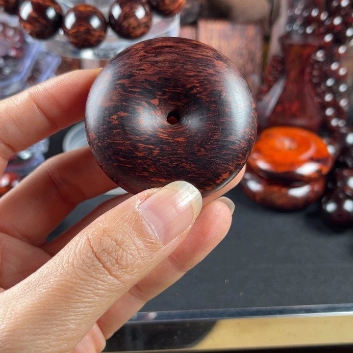 心***成降真香无事牌红降平安扣瑕疵