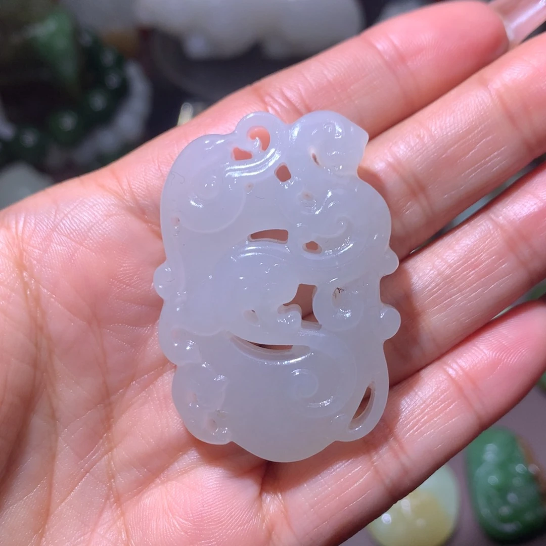 颈饰未镶嵌和田玉