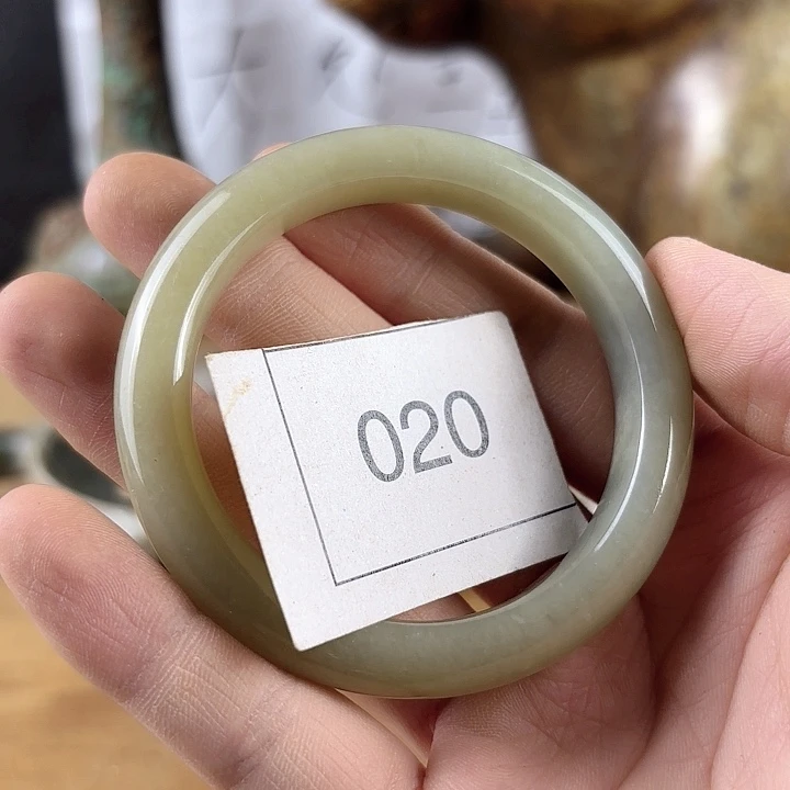 和田玉未镶嵌挂件清*