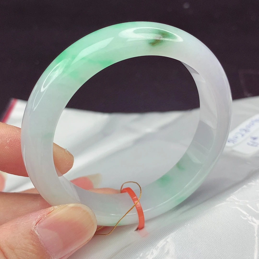 翡翠手镯未镶嵌h***y51+圈