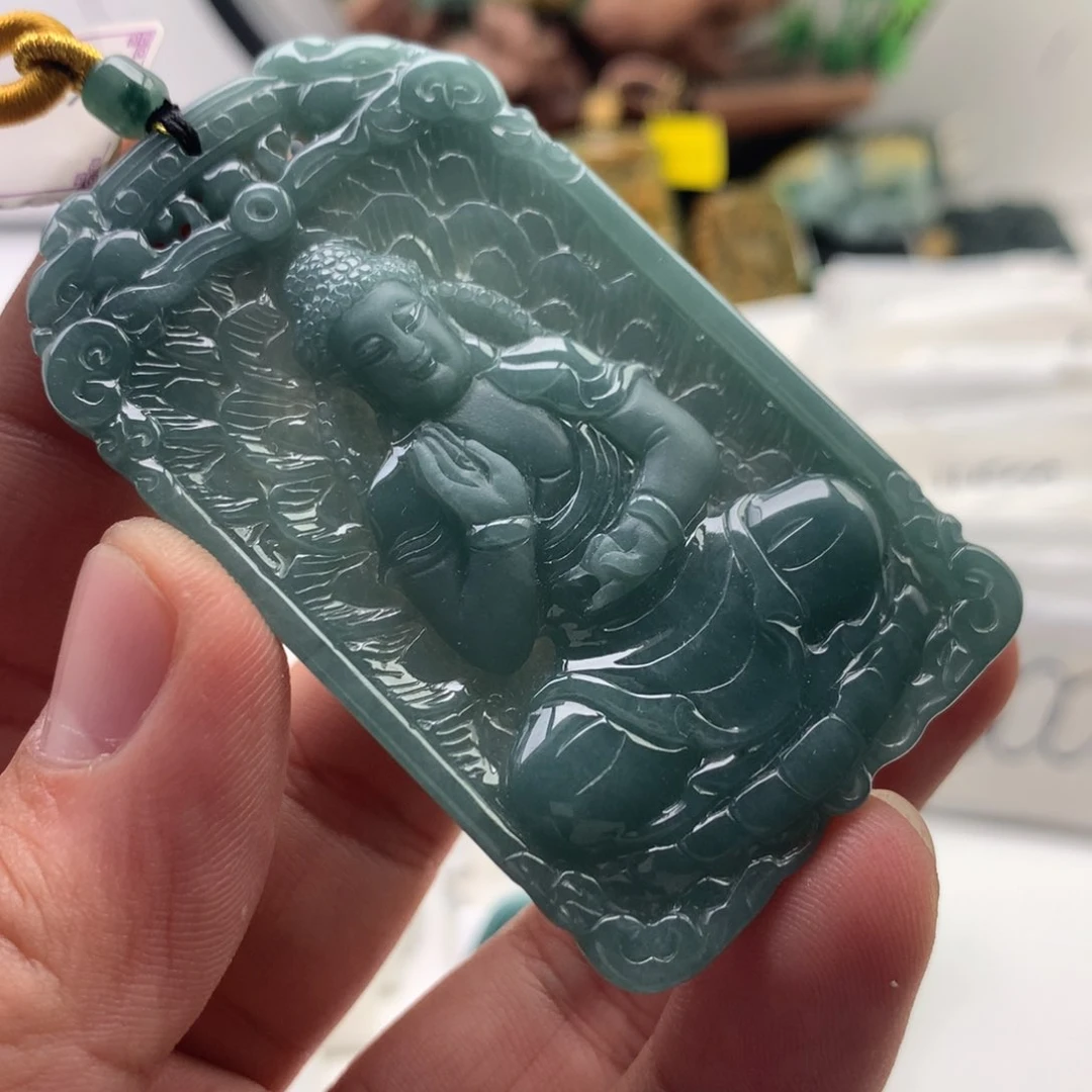 颈饰未镶嵌翡翠阿弥陀佛