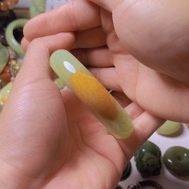 岫岩河磨玉（透闪石质玉）手镯未镶嵌^****^