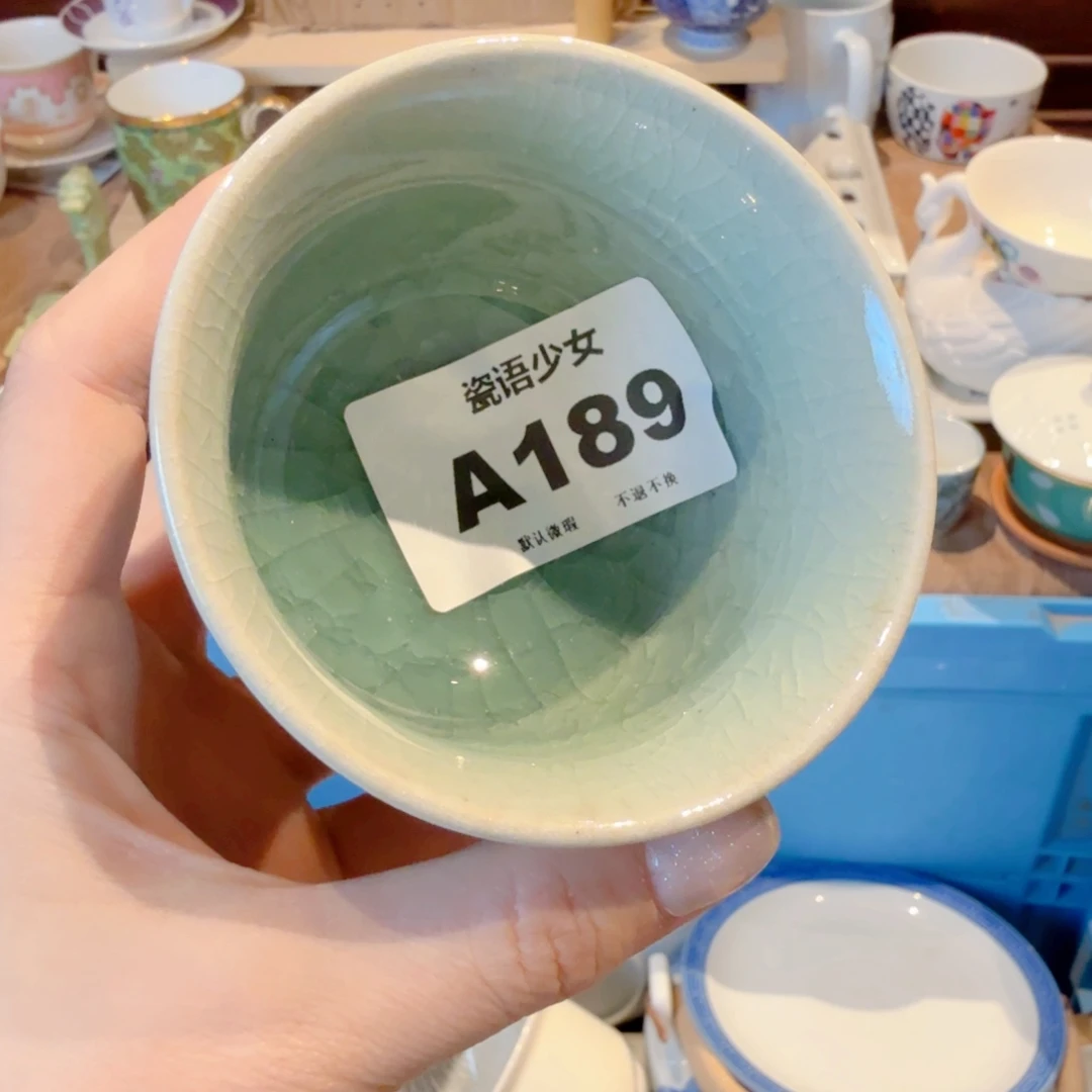 L****哈哈哈哈哈哈哈哈哈哈
