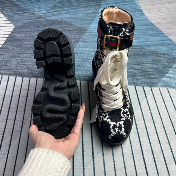 99新 GUCCI/古驰 古驰黑色满印小香风高跟短靴三四半码