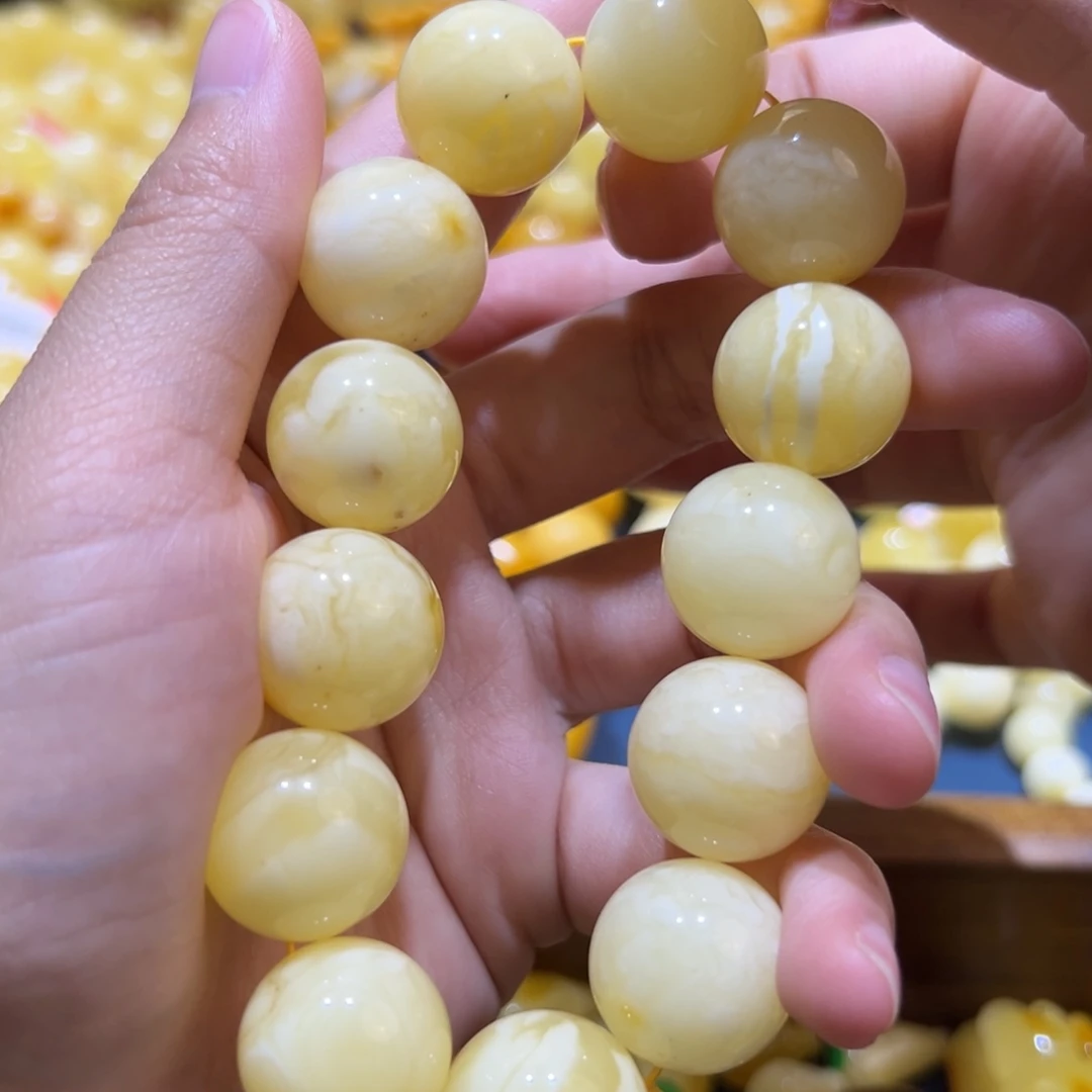 未镶嵌琥珀珠宝奇石