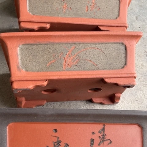 紫砂花盆100-4。