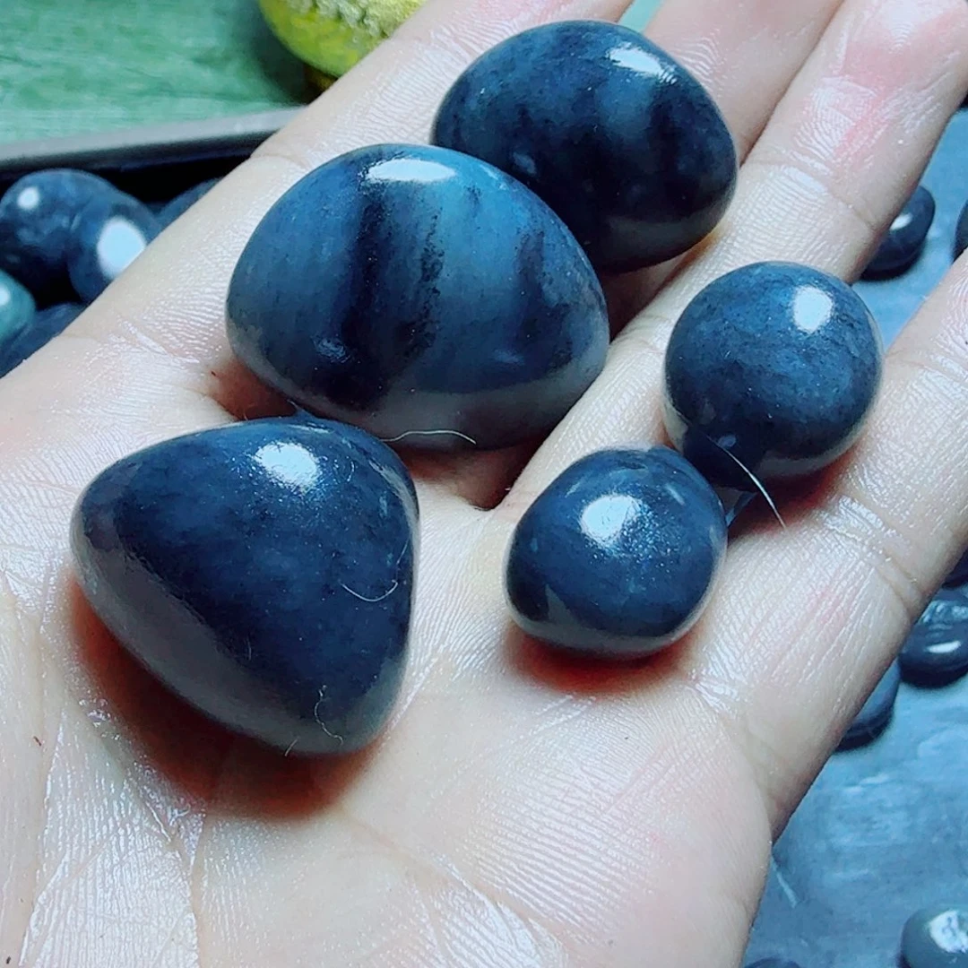 未镶嵌和田玉（糖玉）挂件