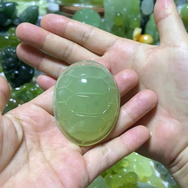 【闪购商品】蛇纹石玉未镶嵌把件