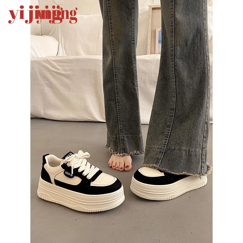 爆款百搭厚底小白鞋女小众板鞋2025新款秋冬季增高休闲运动面包鞋