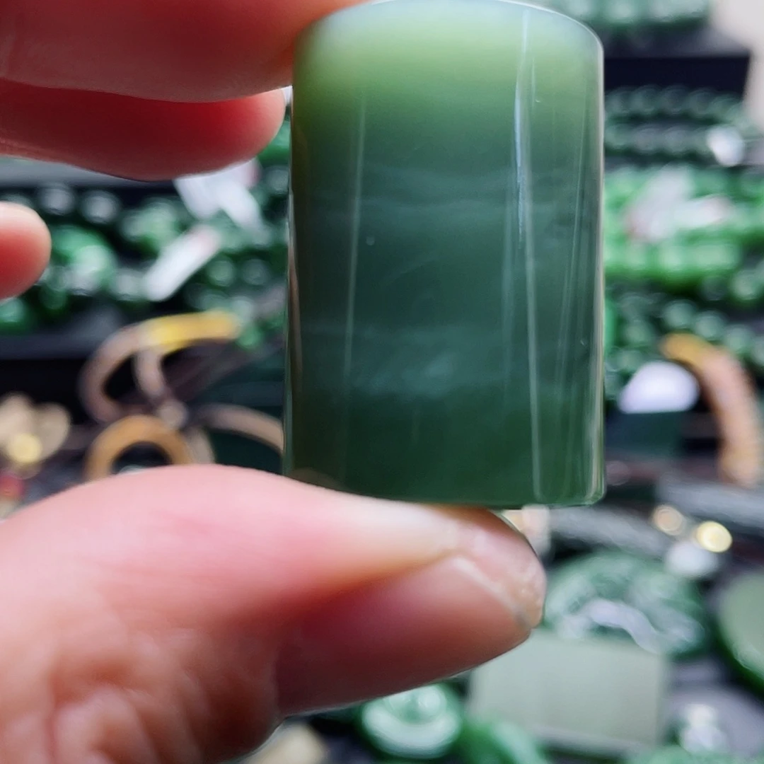 和田玉（碧玉）未镶嵌颈饰