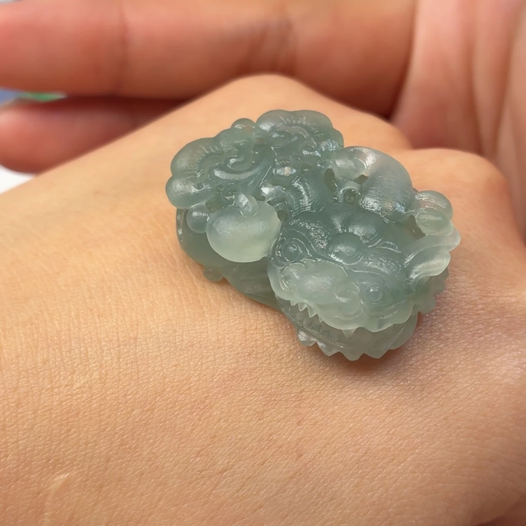 定制翡翠未镶嵌貔貅