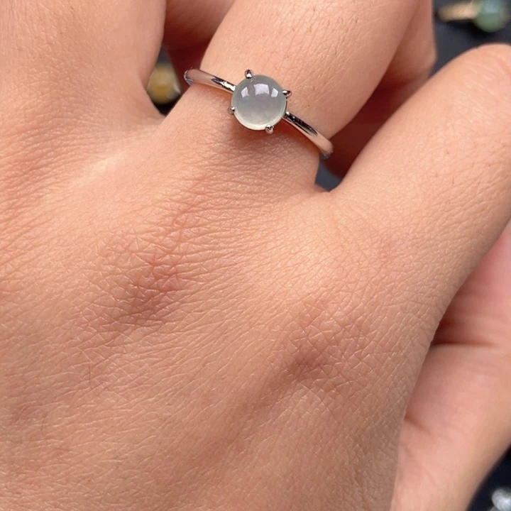 翡翠未镶嵌戒指戒指