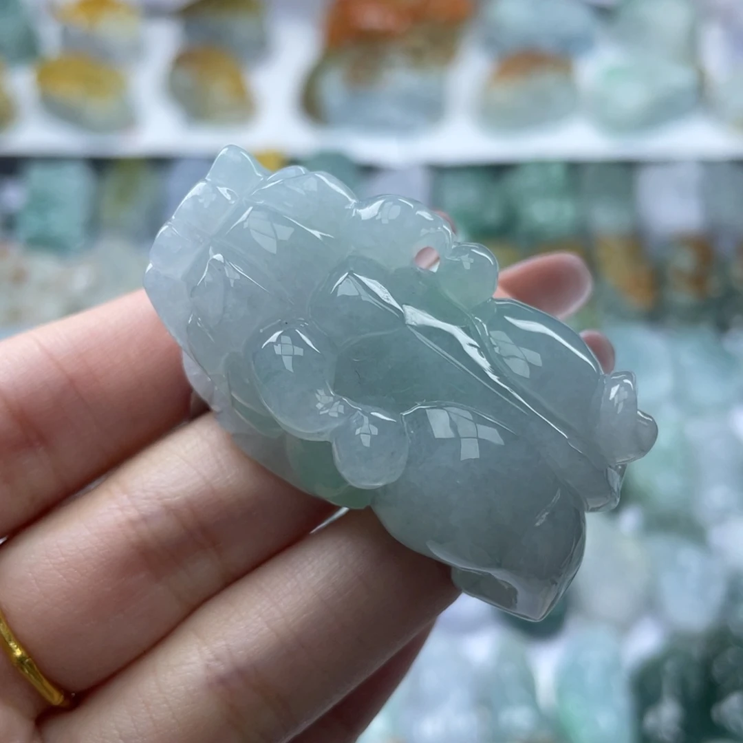 颈饰未镶嵌翡翠貔貅40