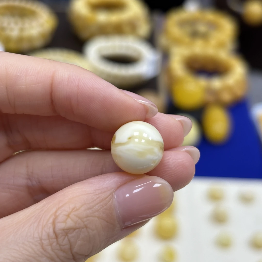 12.5mm带荧光· 小妖珠宝天然原矿琥珀蜜蜡