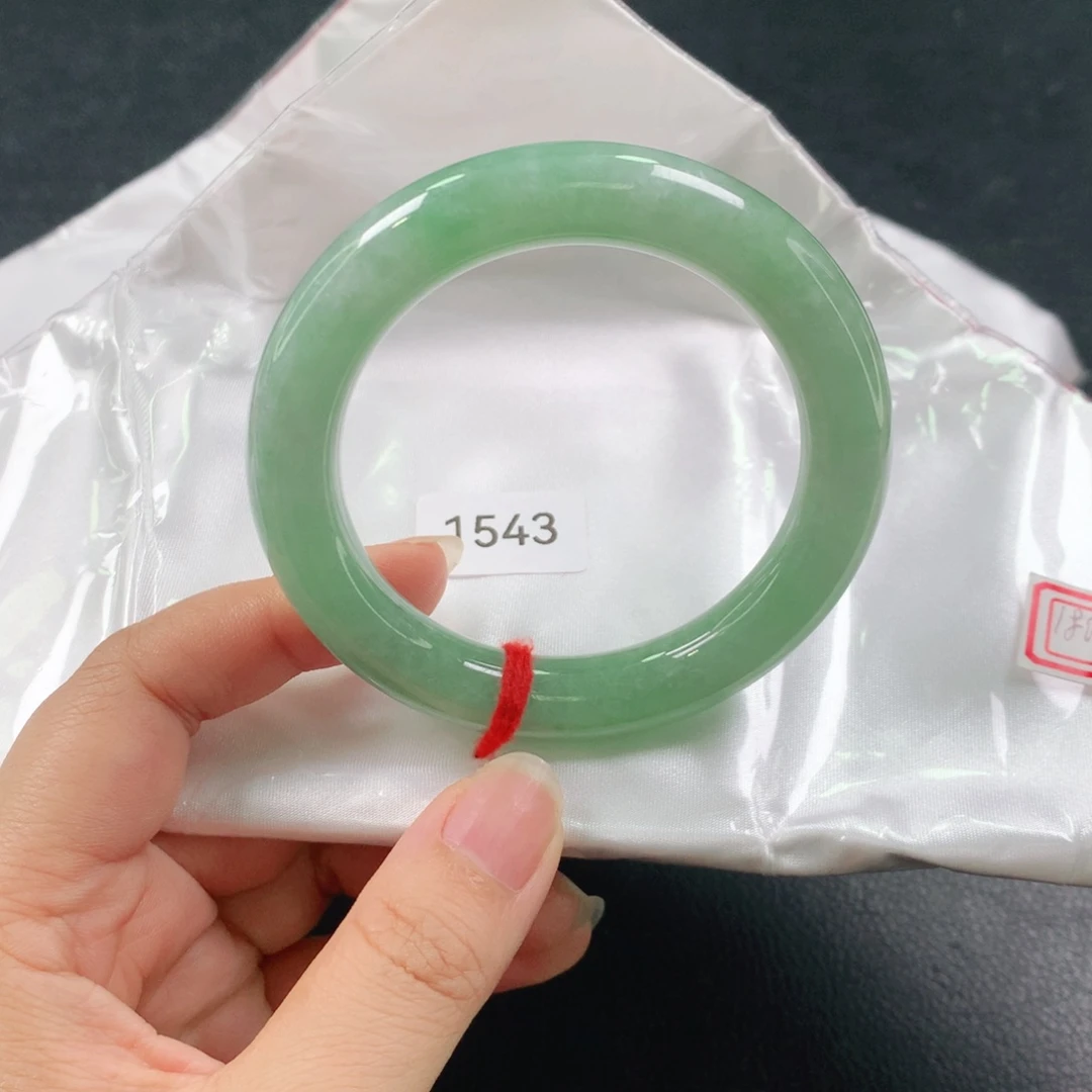翡翠手镯（圆镯）未镶嵌03，