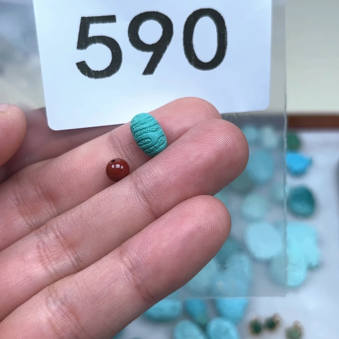 南红玛瑙未镶嵌珠宝奇石