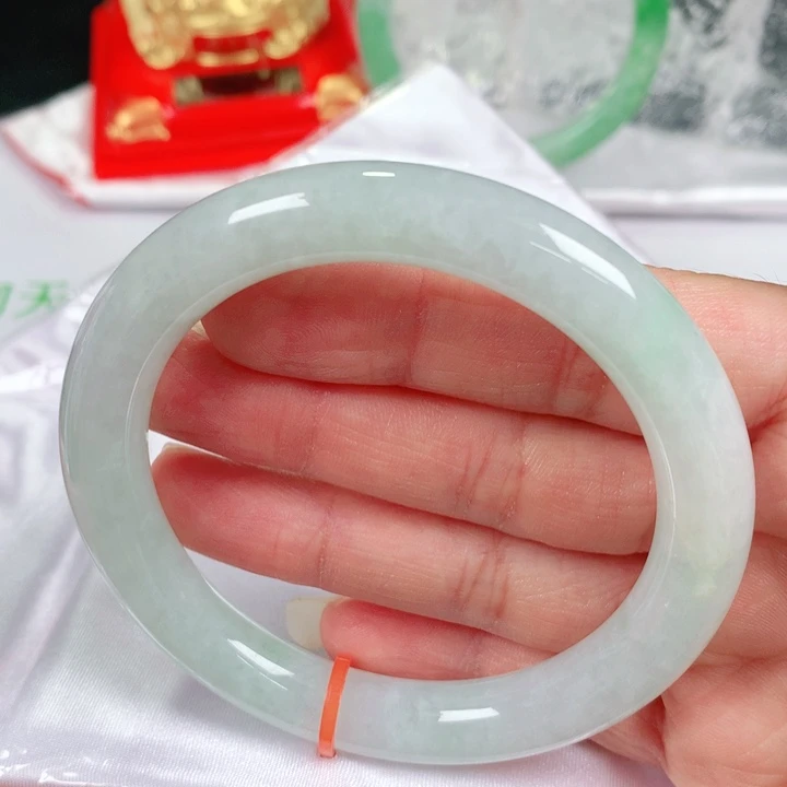 未镶嵌手镯翡翠   编号ZD1253 圆条56+