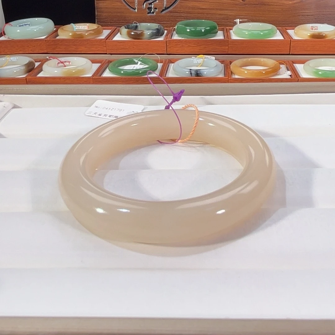 ～***～和田玉未镶嵌手镯