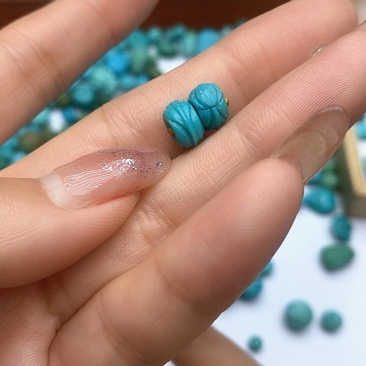 未镶嵌绿松石珠宝奇石