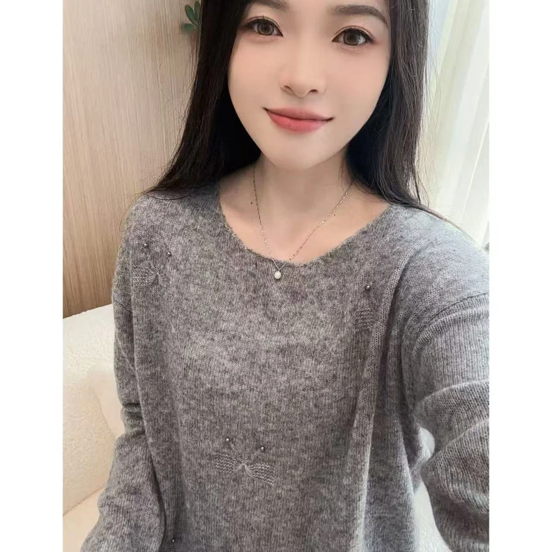 丽丽家~珍珠蝴蝶灰长袖时尚百搭宽松圆领秋冬纯色上衣