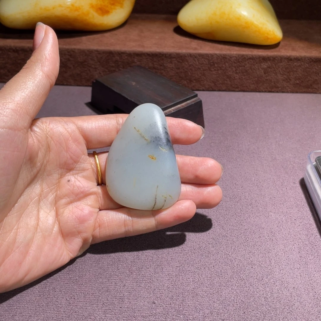 用***2和田玉未镶嵌把件