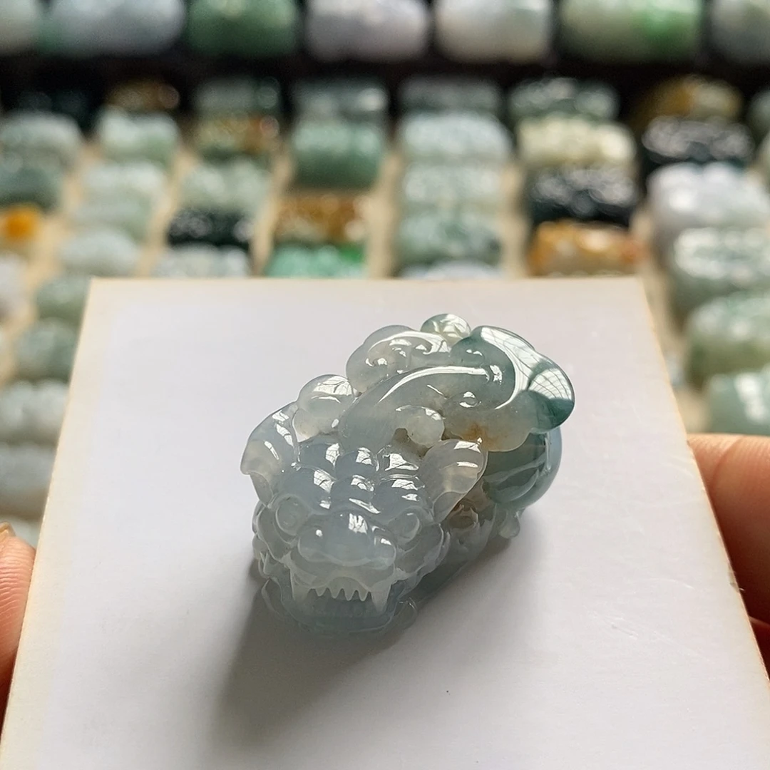 翡翠未镶嵌颈饰天然翡翠貔貅吊坠