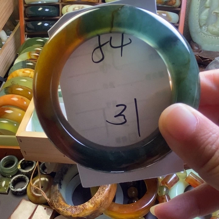 大***冢蛇纹石玉未镶嵌手镯