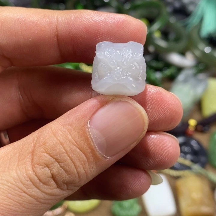 和田玉（碧玉）未镶嵌车挂