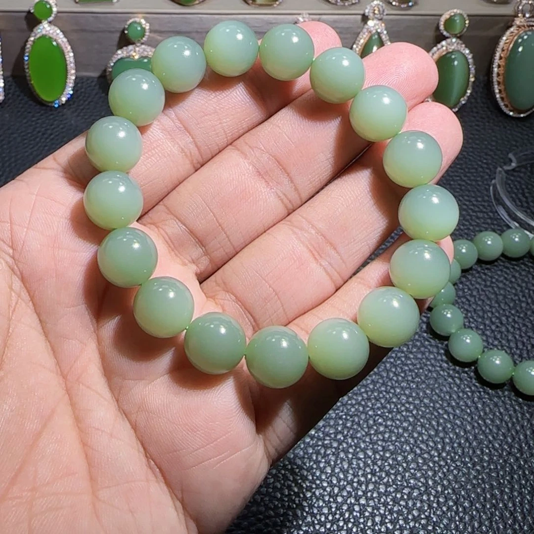 未镶嵌手链和田玉大*贵