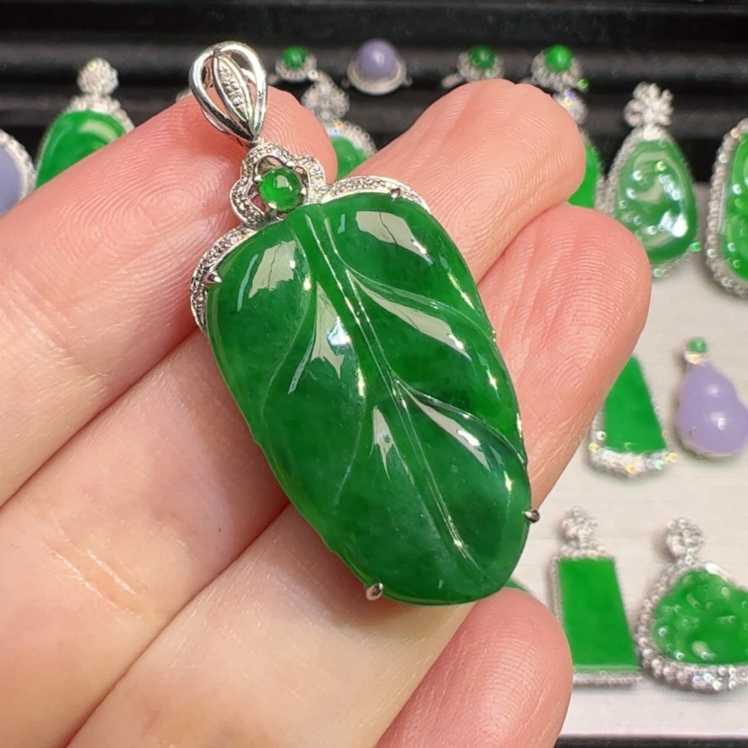 吊坠(不含链)18K金镶嵌翡翠