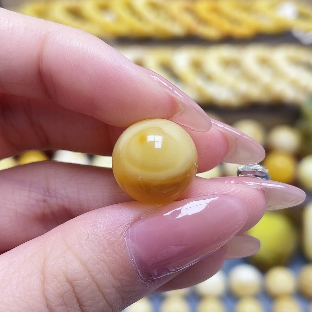 未镶嵌琥珀裸石14.9mm圆珠微瑕