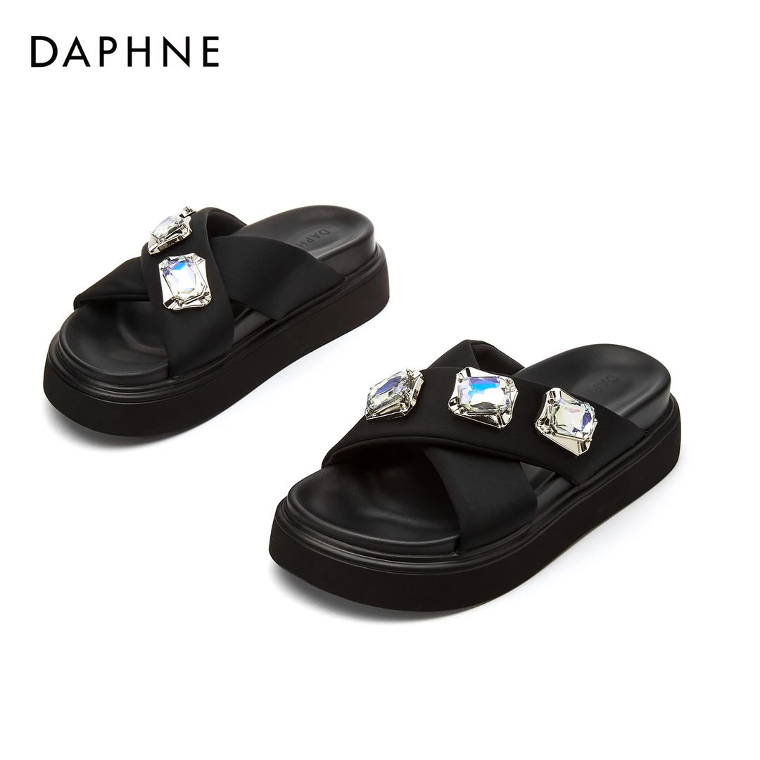 达芙妮厚底拖鞋女外穿新款夏季时尚百搭水钻平底凉拖