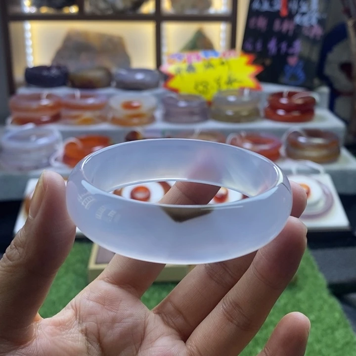 手镯玛瑙/玉髓未镶嵌