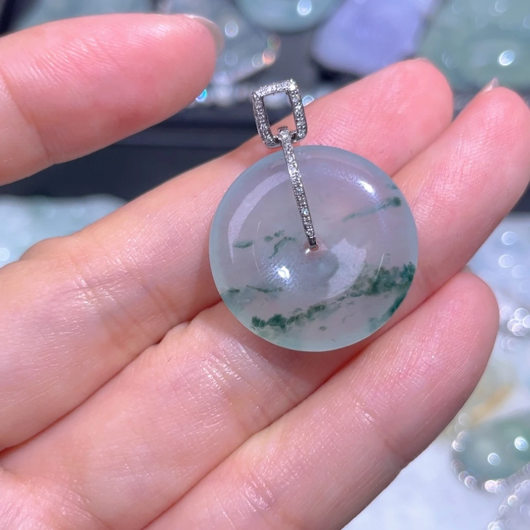 颈饰18K金镶嵌翡翠翡翠