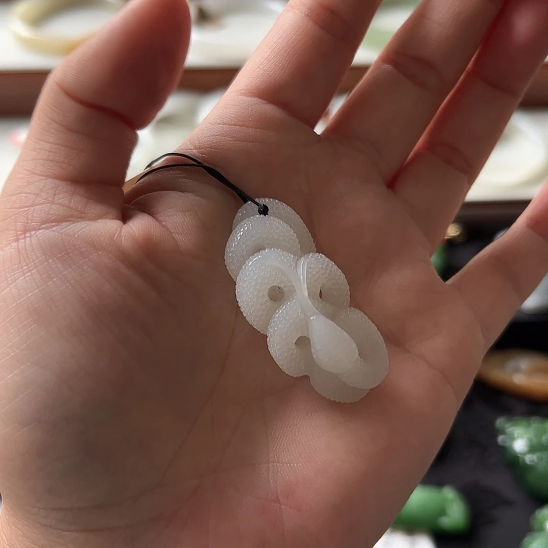 和田玉未镶嵌吊坠(不含链)