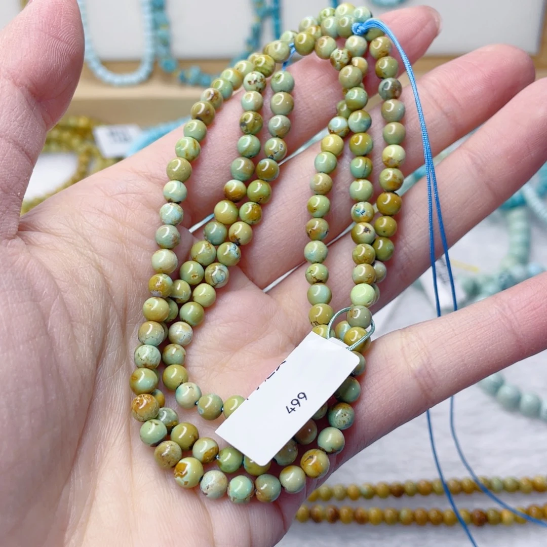 绿松石未镶嵌颈饰